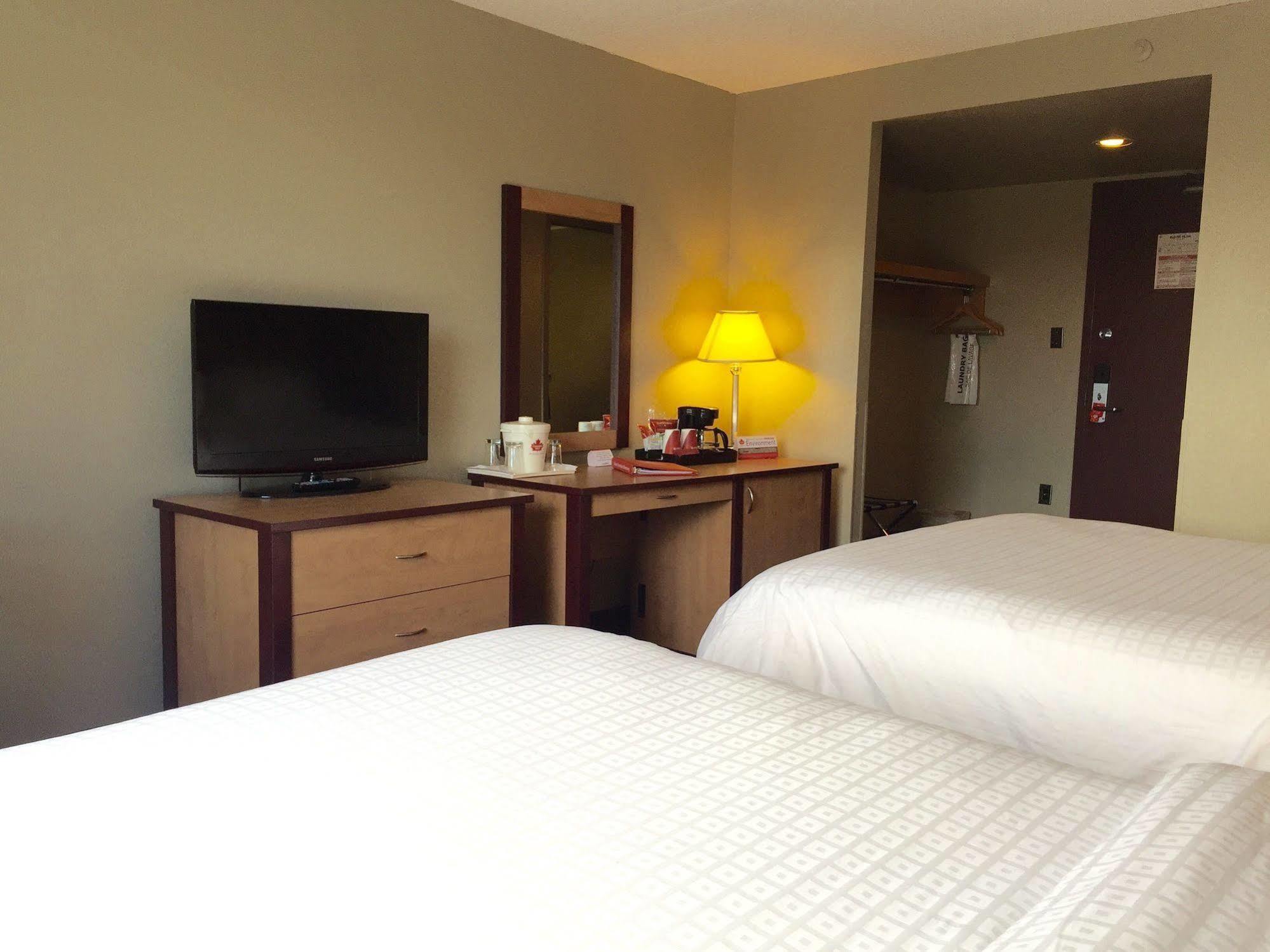 Canad Inns Destination Centre Transcona 위니펙 외부 사진